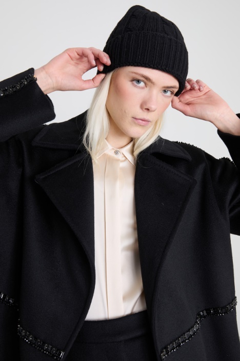 Cuffia a trecce in lana