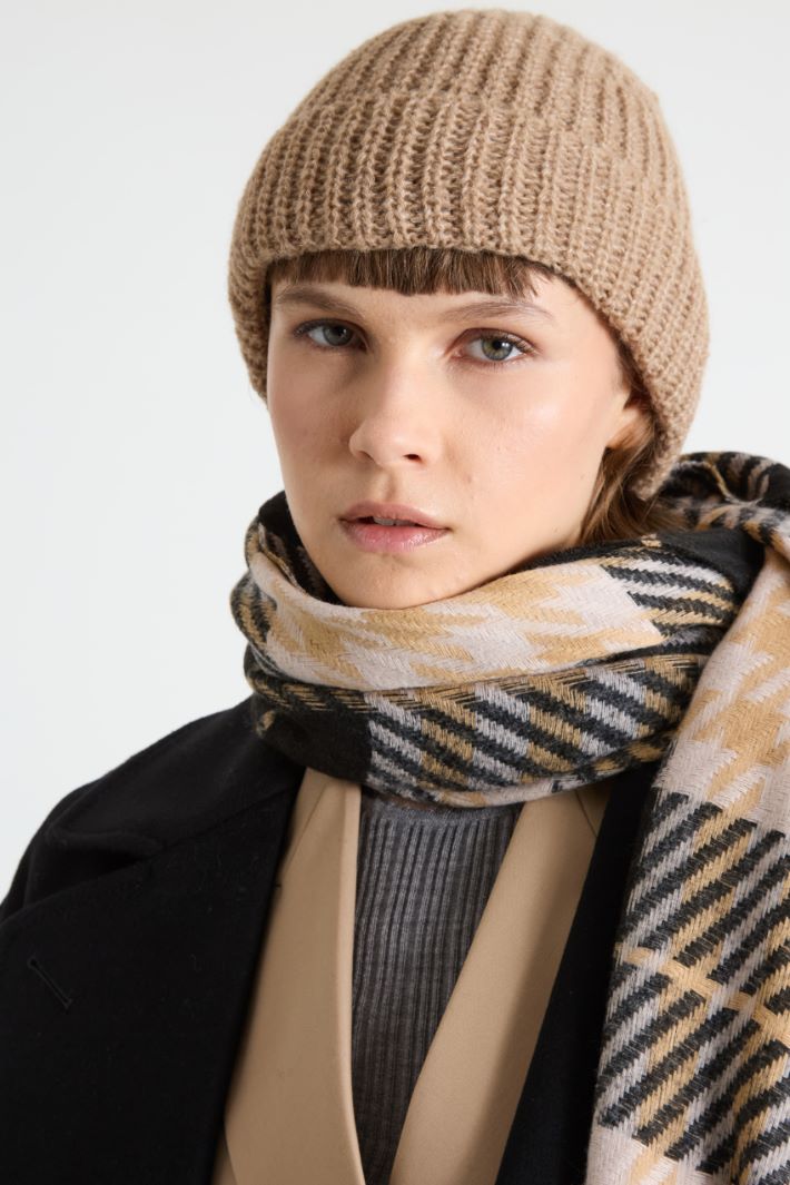 Folded beanie hat Intrend - 2