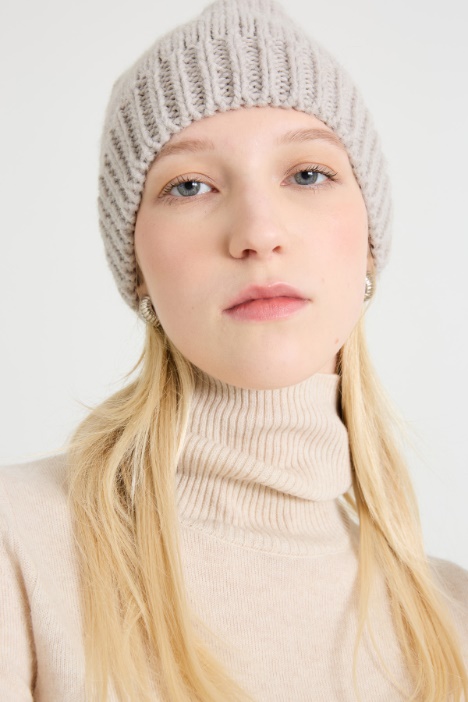 Ribbed hat Intrend