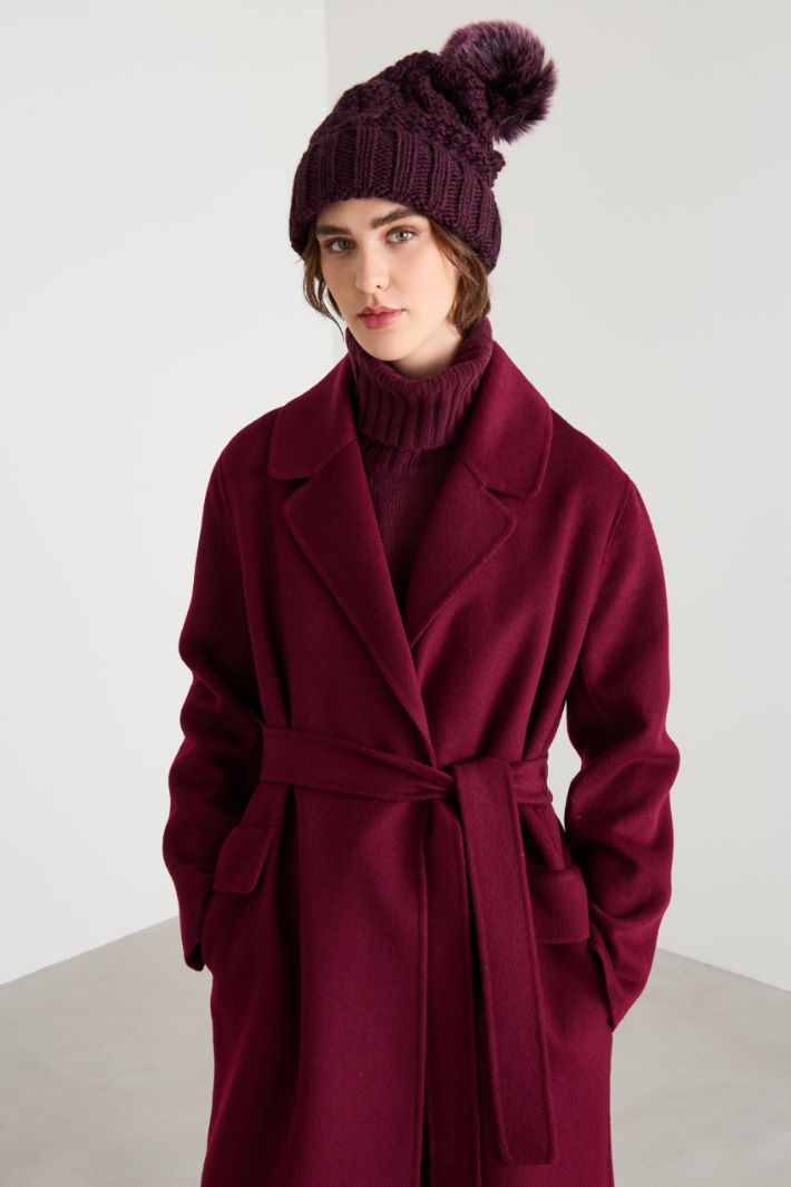Pom pom hat Intrend