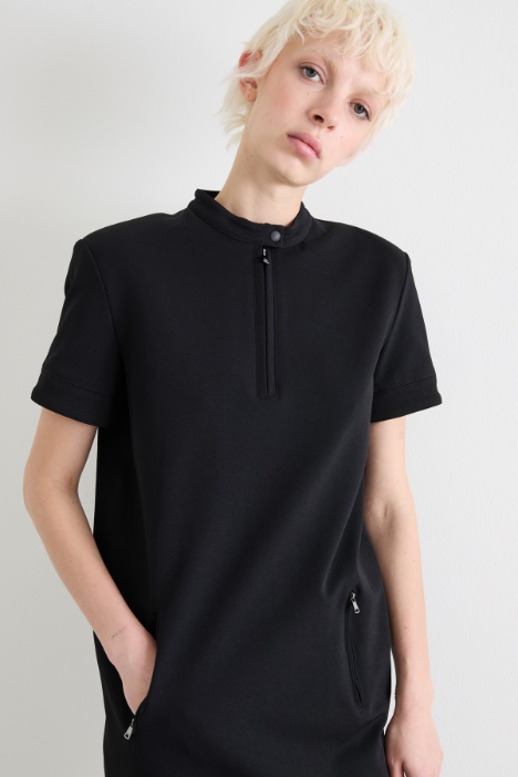 Vestido corto de punto