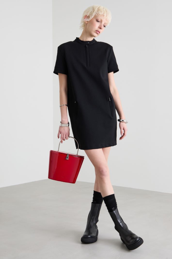 Short jersey dress Intrend