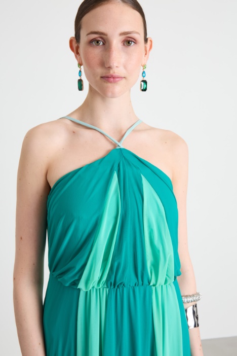 Abito lungo in tulle