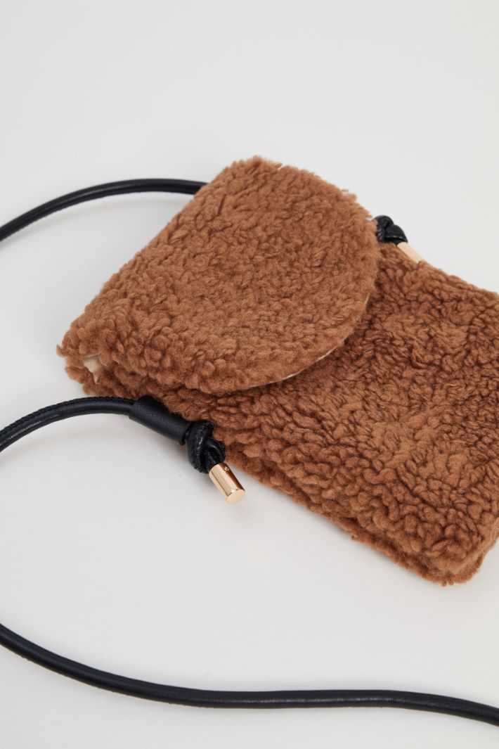 Portacellulare effetto peluche Intrend - 3