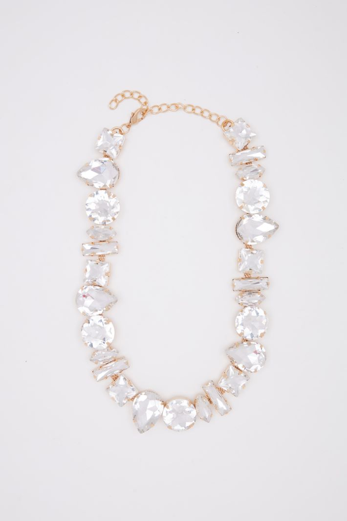 Necklace with macro rhinestones Intrend