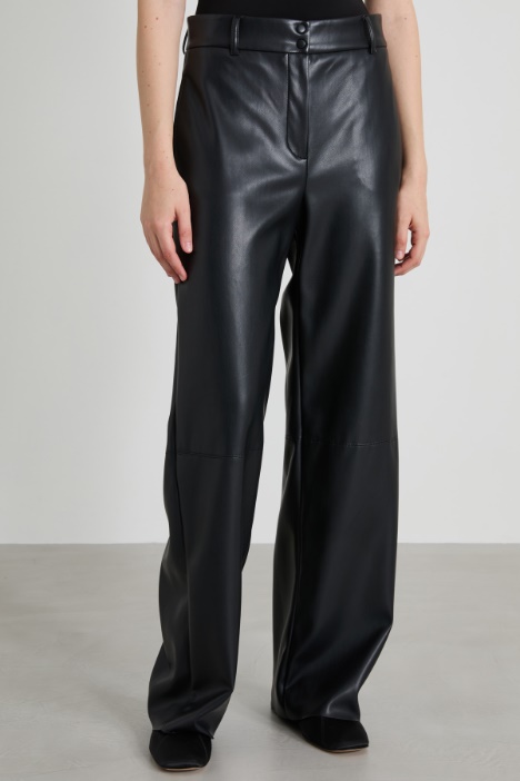 Pantaloni morbidi in similpelle