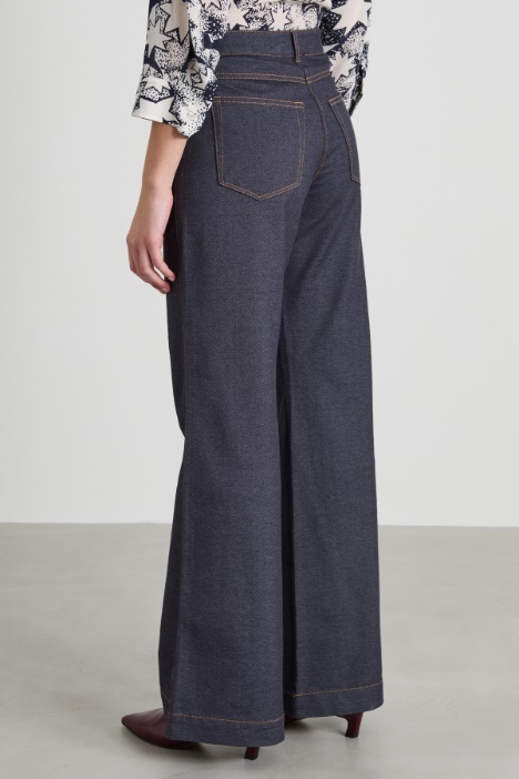 Pantaloni ampi in jersey denim