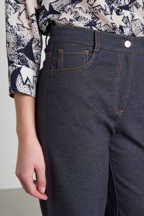 Pantaloni ampi in jersey denim