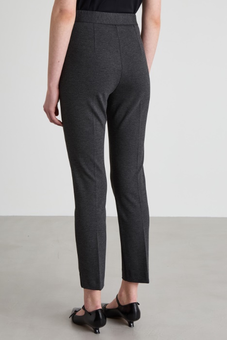 Pantalones de punto ajustados