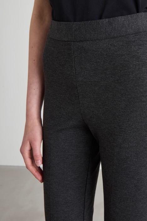 Pantalones de punto ajustados