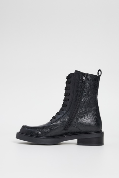 Stivaletti con impuntura