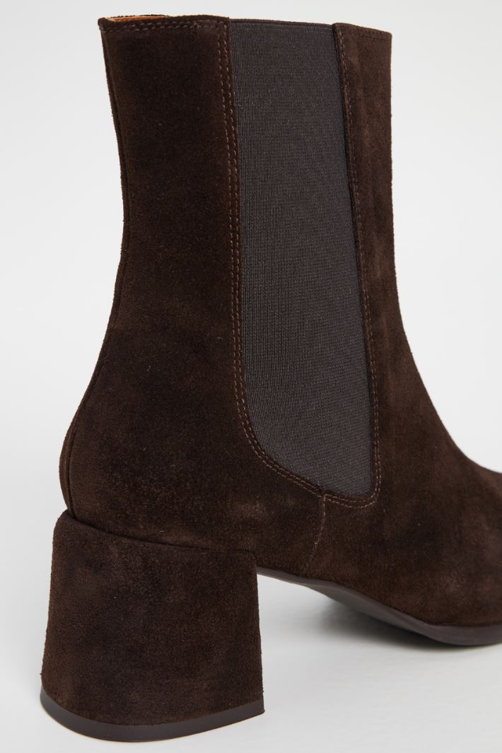 Stivaletti effetto suede con tacco Intrend - 3
