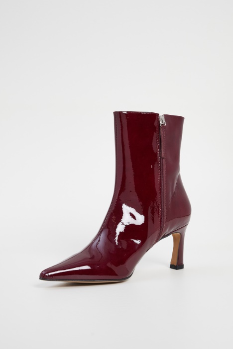 Stivaletti in vernice