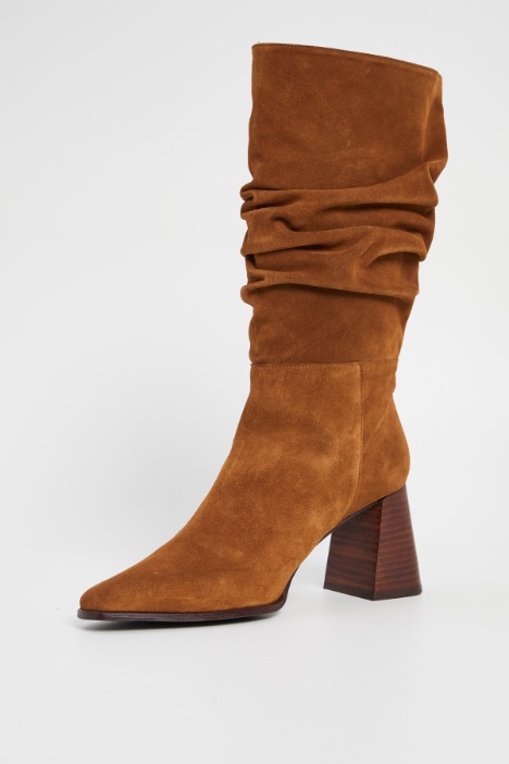 Stivali con motivo arricciato