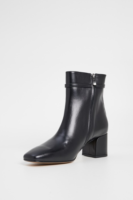 Stivaletti con tacco