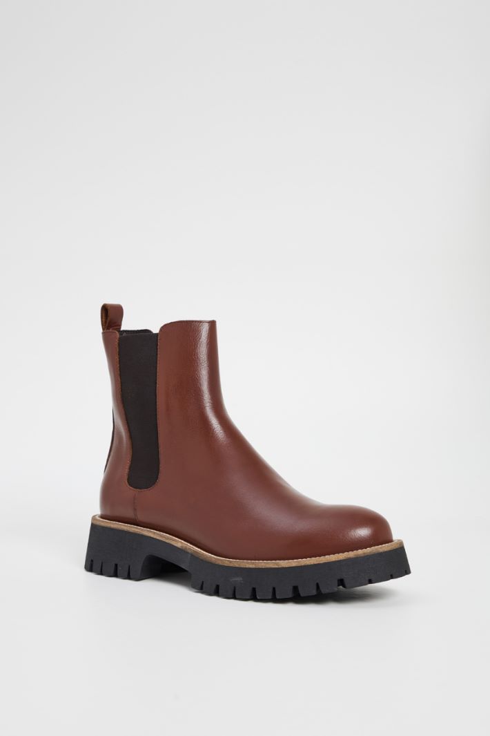 Treaded sole ankle boots Intrend - 2