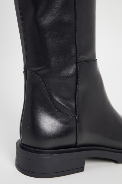 Stivali alti in pelle