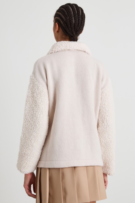 Cardigan in lana bouclé