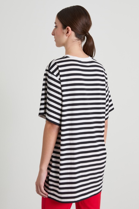 T-shirt over con paillettes