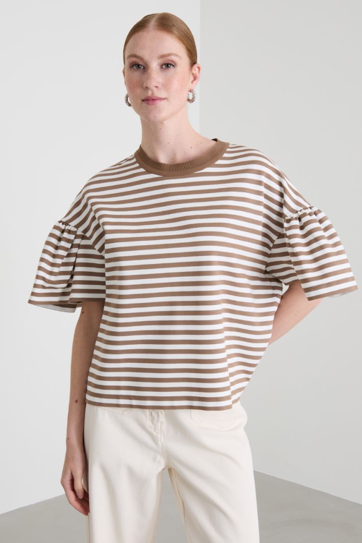 Flounced sleeve T-shirt Intrend