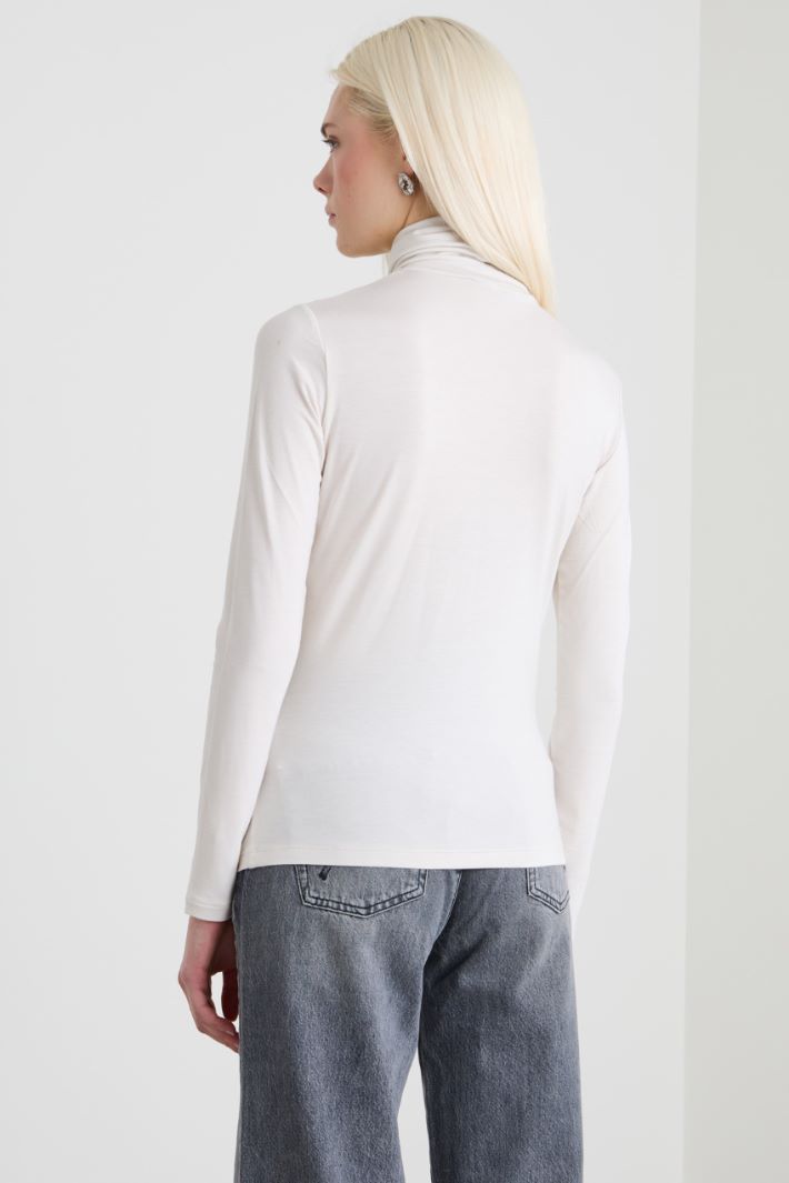 Viscose turtleneck Intrend - 2