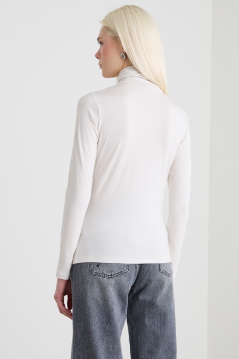 Jersey con cuello alto de viscosa