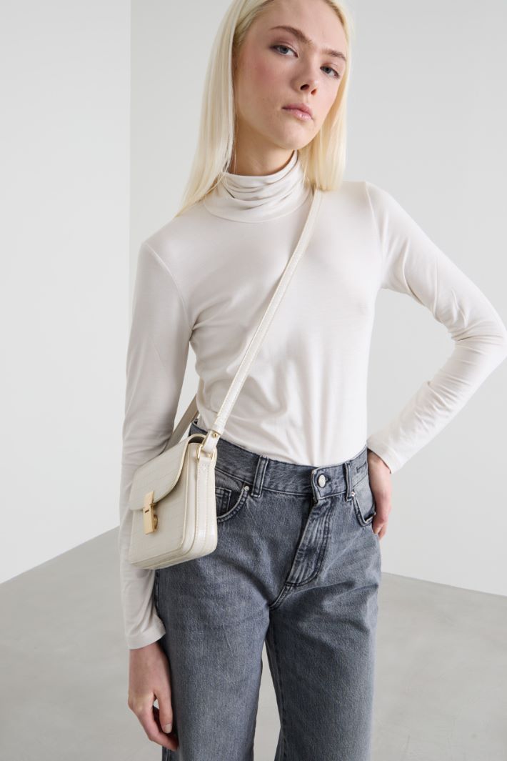 Viscose turtleneck Intrend