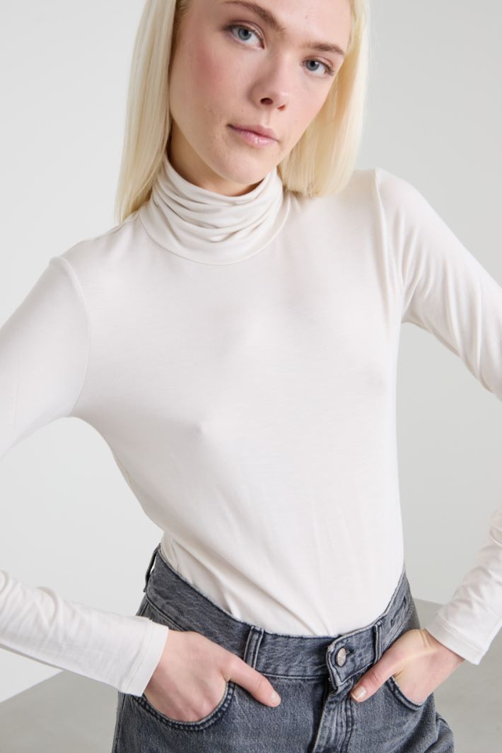 Viscose turtleneck Intrend - 4
