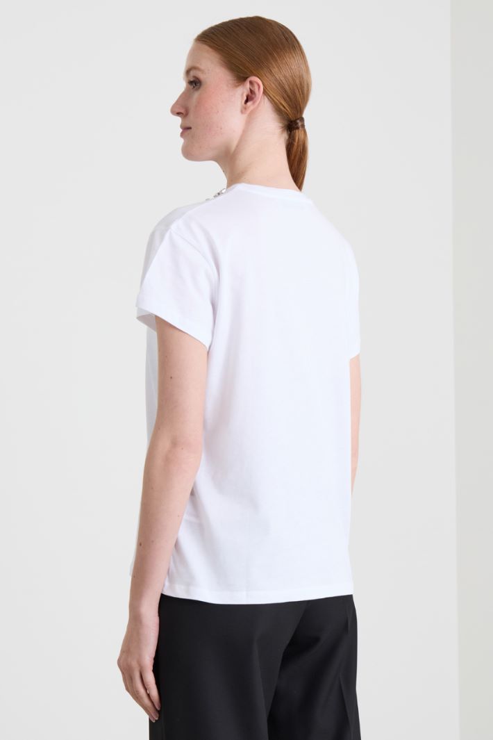 T-shirt con maxi strass Intrend - 2
