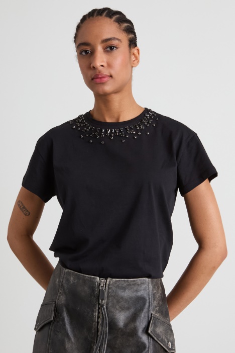 T-shirt con maxi strass Intrend