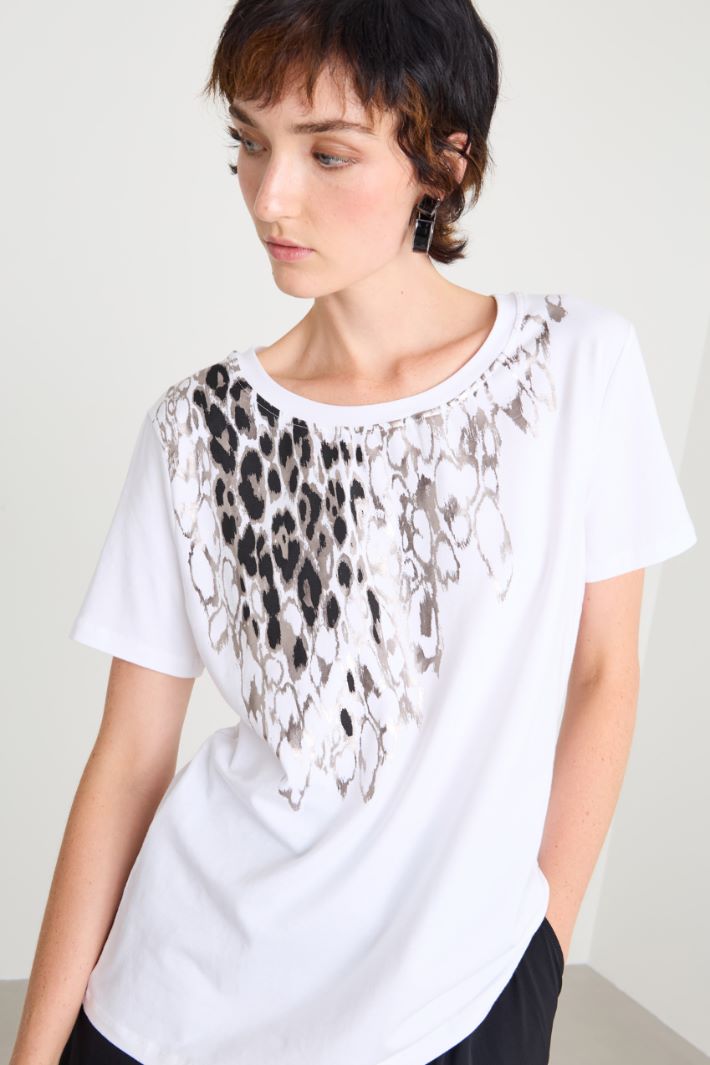T-shirt con stampa laminata Intrend - 4