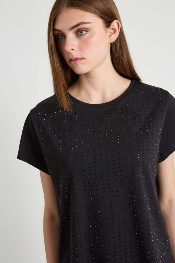 T-shirt with rhinestones Intrend - 4