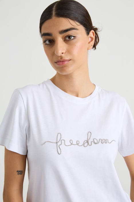 T-shirt con ricamo di strass