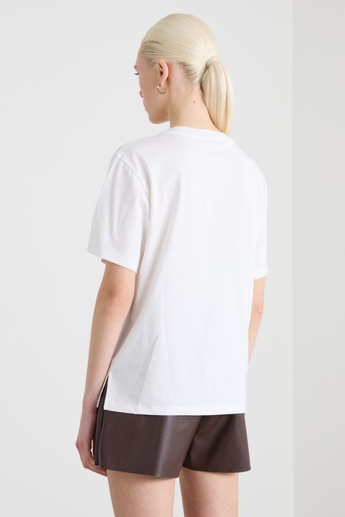 T-shirt con ricamo Intrend - 2