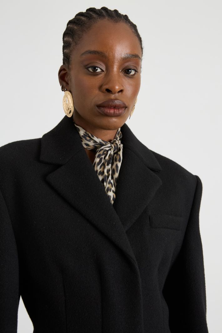 Coat with shaped sides Intrend - 4
