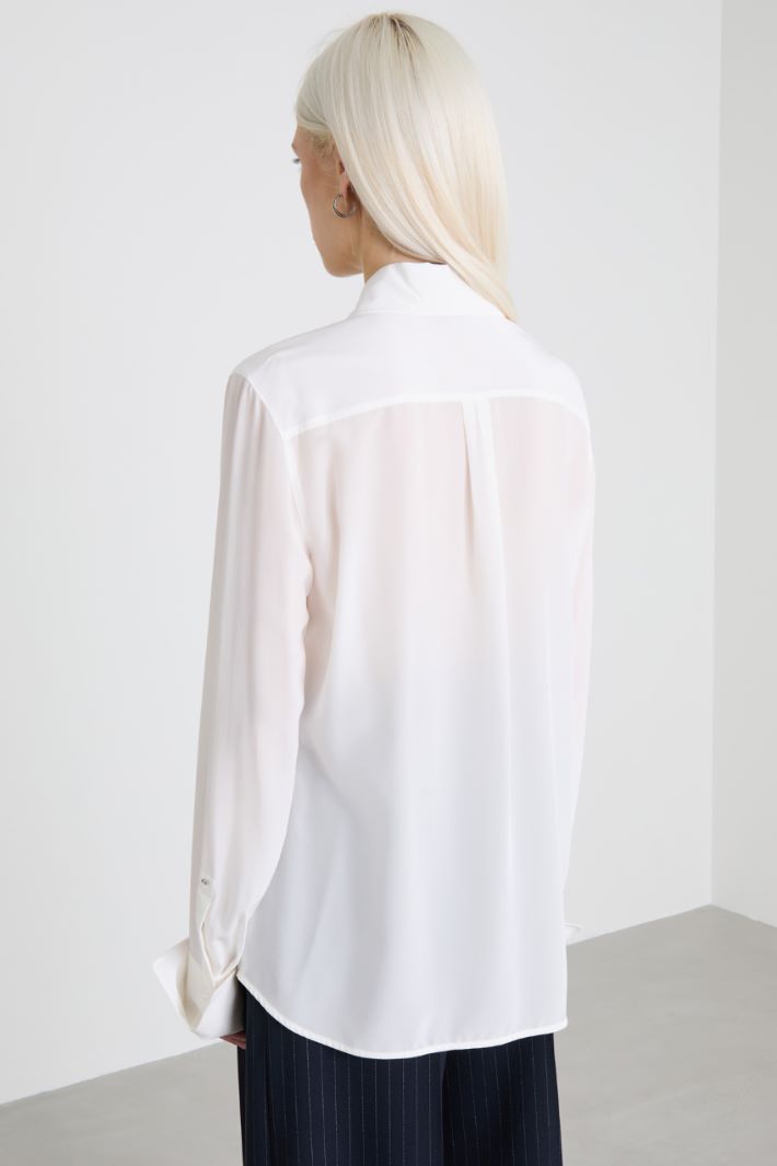 Shirt with folded cuffs Intrend - 2