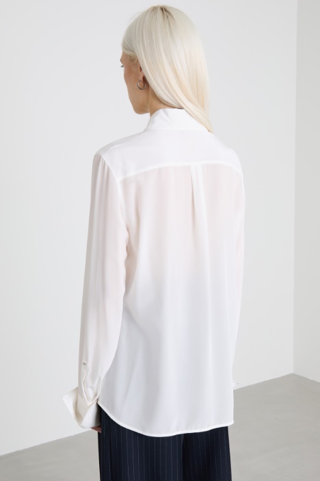 Camicia con polsini risvoltati