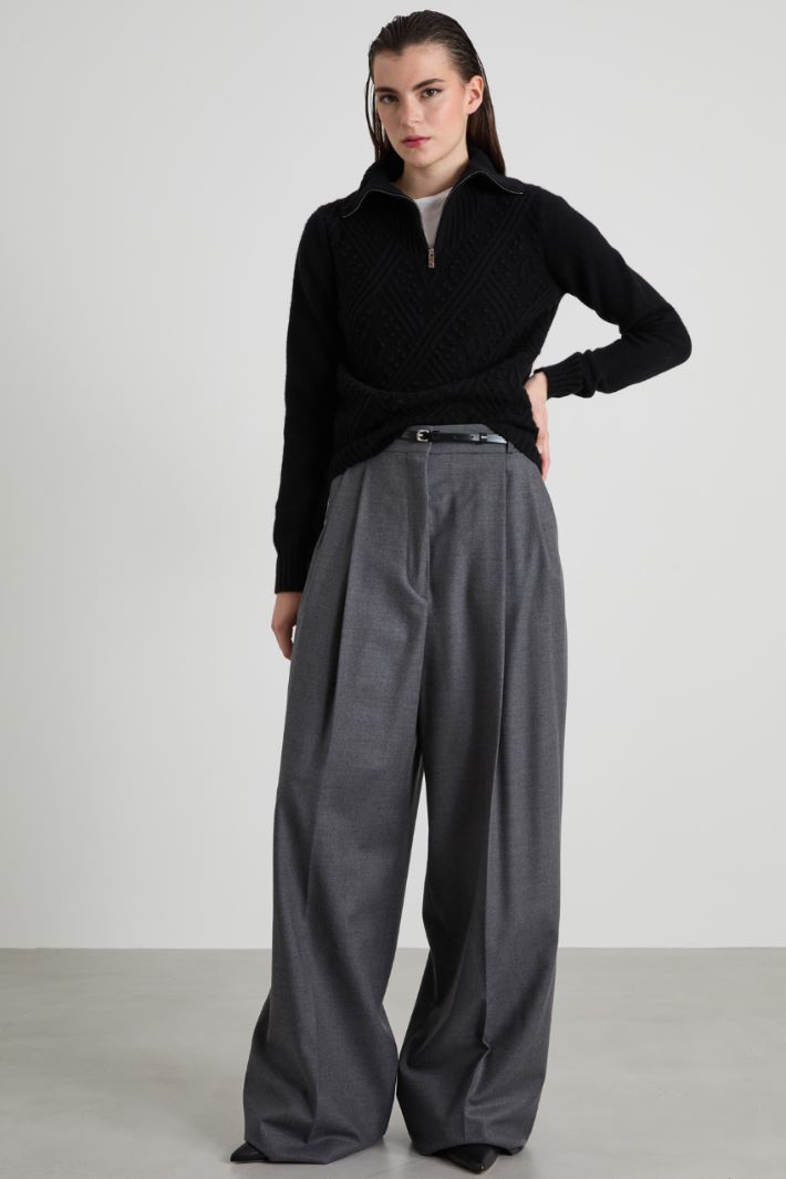 Oversized belted trousers Intrend