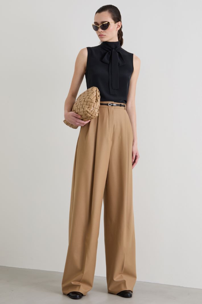 Oversized belted trousers Intrend