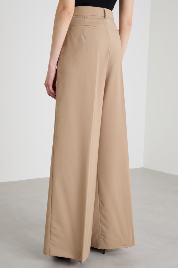 Canvas trousers with darts Intrend - 3