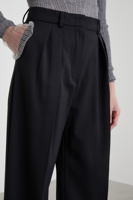 Pantaloni palazzo con doppia piega