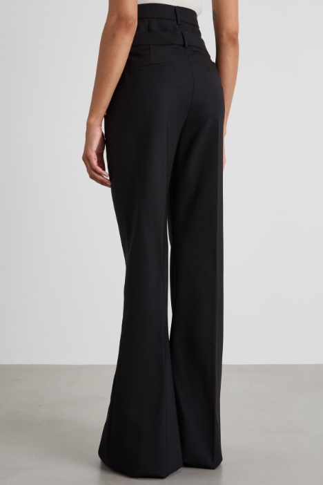 Pantalones con doble cinturón