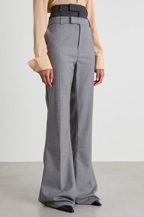 Pantalones con doble cinturón