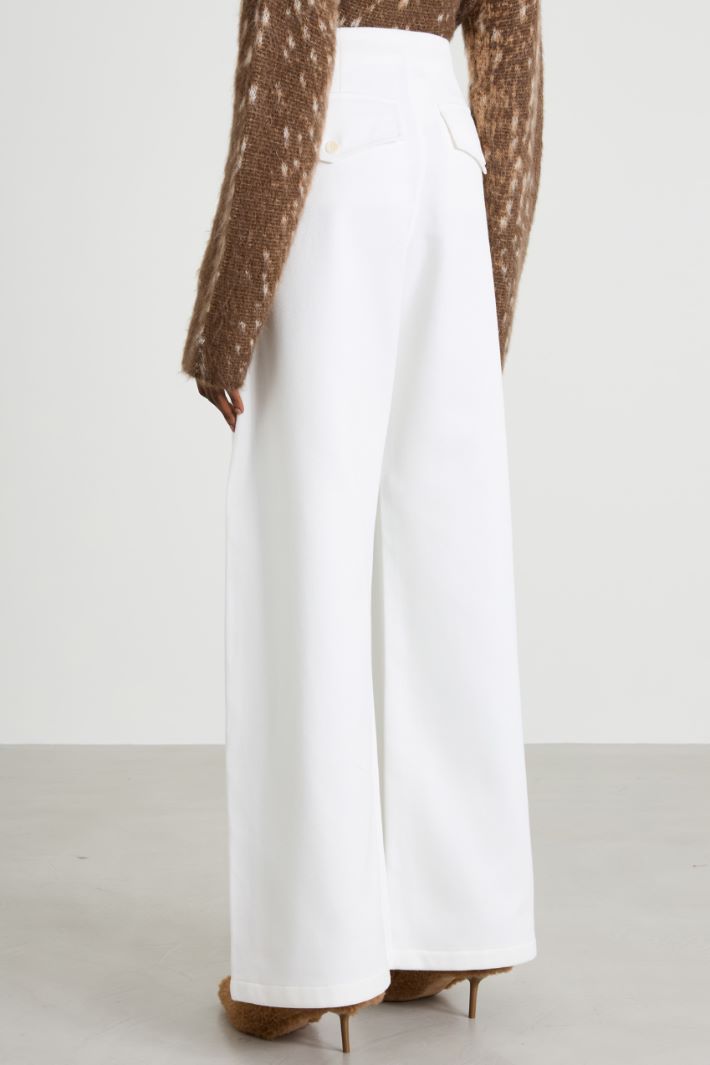 Oversized trousers in twill fabric Intrend - 3
