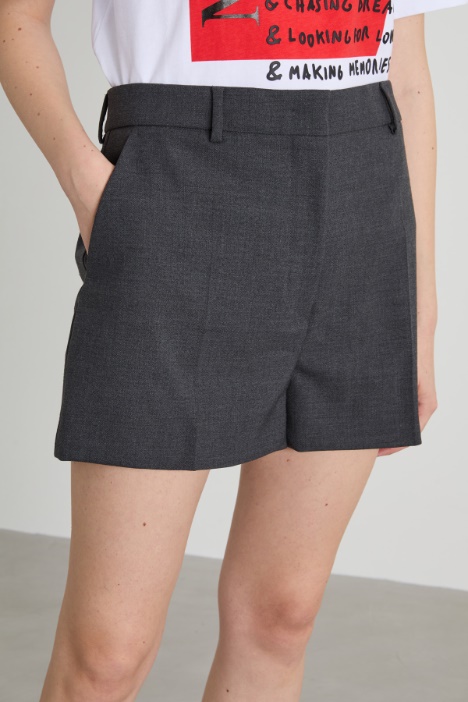 Shorts in tela di pura lana