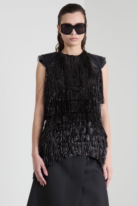 Laminated fringe top Intrend