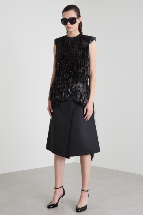 Laminated fringe top Intrend