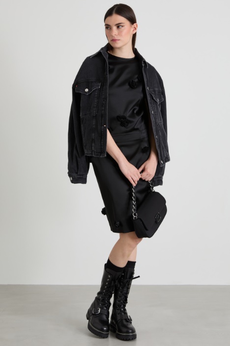 Top with embroidered rose detail Intrend