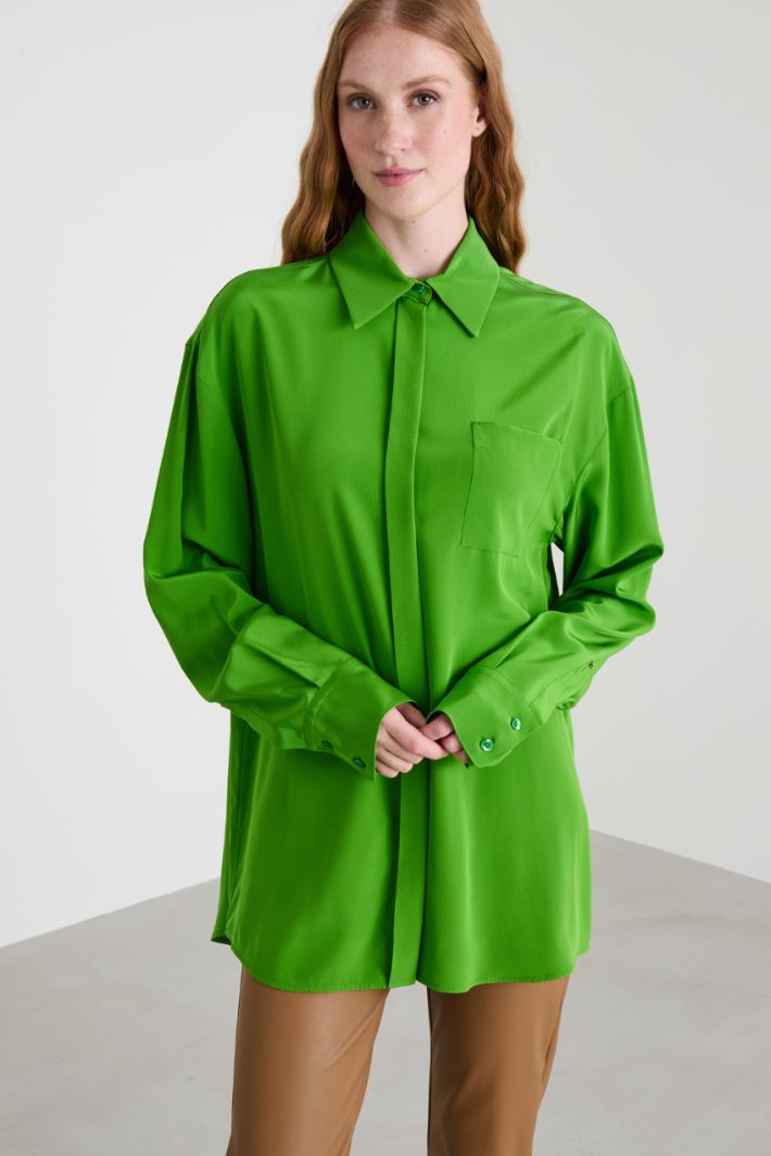Oversized silk crepe shirt Intrend - 4