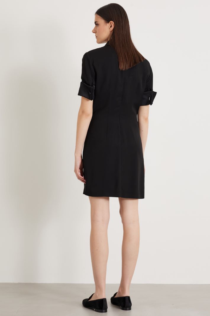 Short-sleeved mini dress Intrend - 3